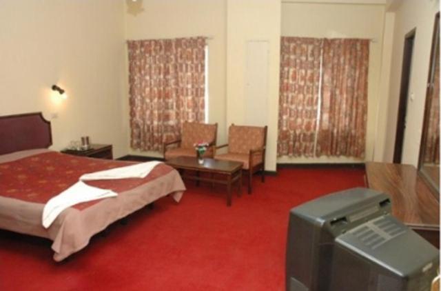 Hotel Preethi Palace Ooty Habitación foto